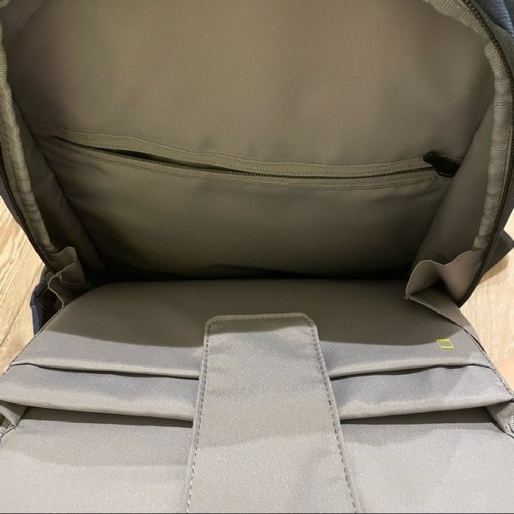 NWOT Navy Blue and Yellow Classic Business Computer Laptop Backpack Bag - Picture 7 of 8